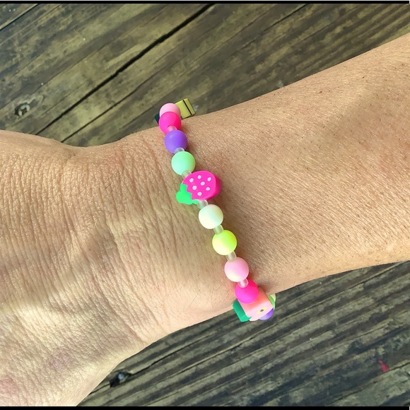 Handmade beaded bracelet - Picture 4 of 5